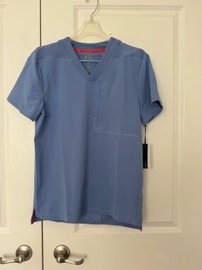 NFINITY Men's V-Neck Short Sleeve Shirt in Dusty Blue size small